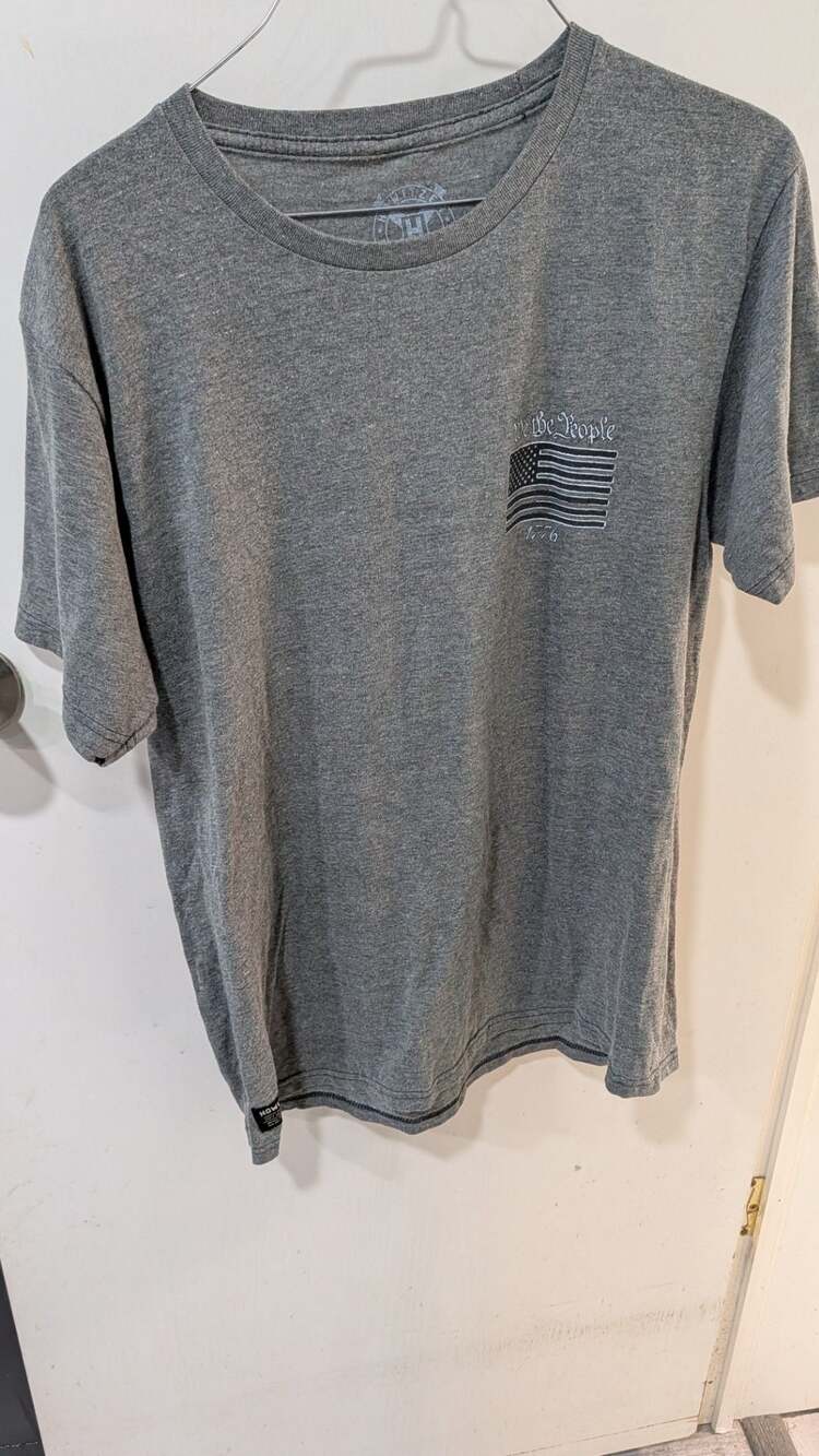Howitzer We The People T-Shirt Size M Gray Patriotic Graphic
